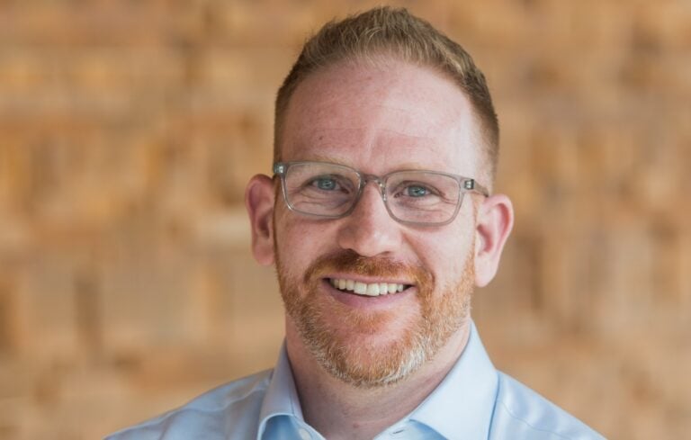 Aaron Skelton headshot