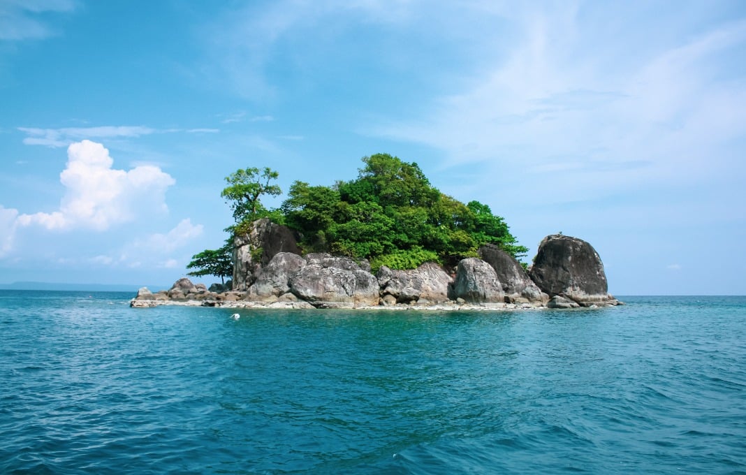 desert island in the sea of ​​Thailand