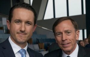 Gen. (Ret.) David Petraeus with EY Canada’s Lance Mortlock